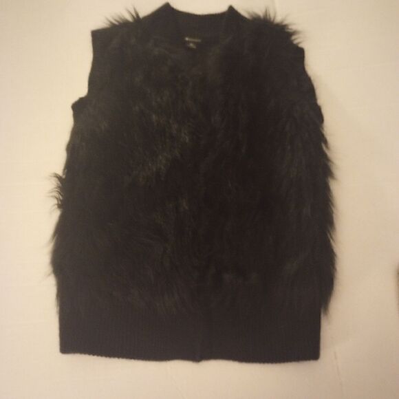 Faux fur acrylic sweater vest with front zipper - Picture 9 of 13